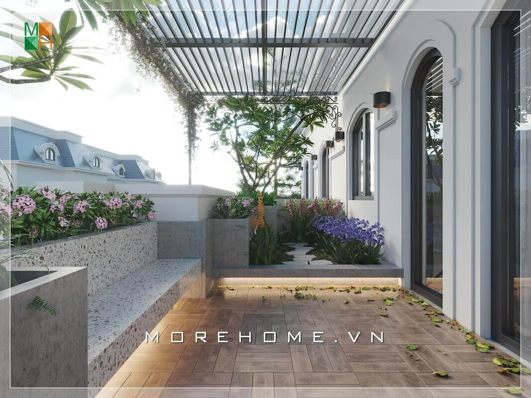 Phần ban công rộng thiết kế để trồng hoa, cây cảnh của nhà phố là không gian dành cho những phút giây thư giãn, thoải mái.