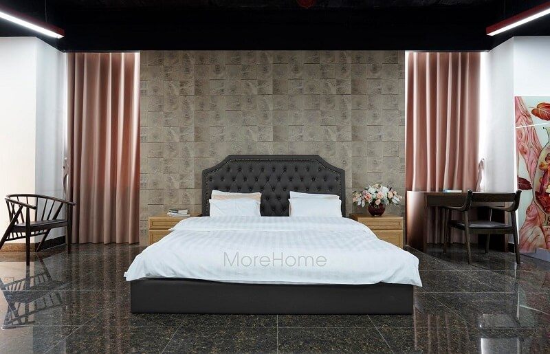 Giường ngủ bọc da màu nâu đen với kiếu dáng hiện đại, sang trọng