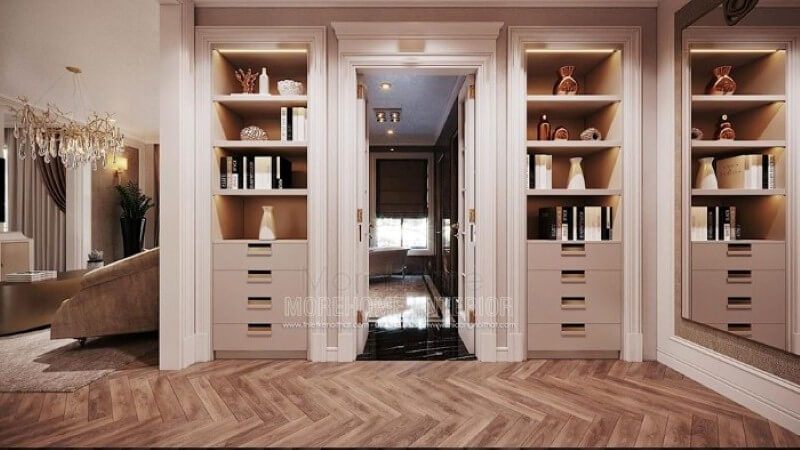 Tủ kệ đựng đồ gỗ tự nhiên với kiểu dáng đẹp, sang trọng sẽ làm nên sự hoàn hảo cho phòng ngủ master kết nối với phòng tắm.